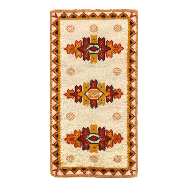 Ivory Fine Hand Knotted Vintage Moroccan Rug 2'3'' X 4'6'' For Sale - Image 4 of 5