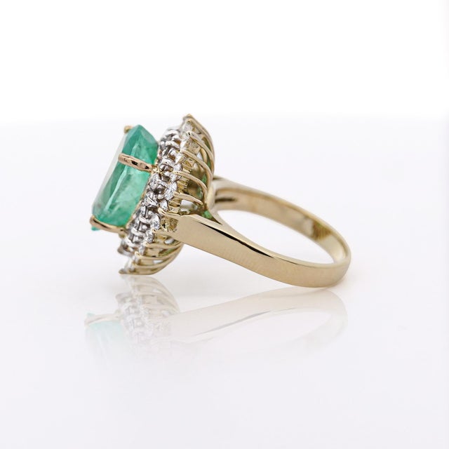 Metal 5.75 Carat Pear Cut Colombian Emerald Diamond Halo 18k Gold Emerald Ring For Sale - Image 7 of 11