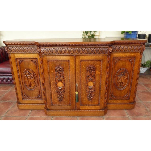 Antique Victorian Country Oak Breakfront Cupboard from Howard & Sons, 1860 For Sale - Image 13 of 14