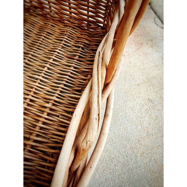 Early 20th Century Large Vintage Handwoven Willow Gathering Basket For Sale - Image 5 of 10