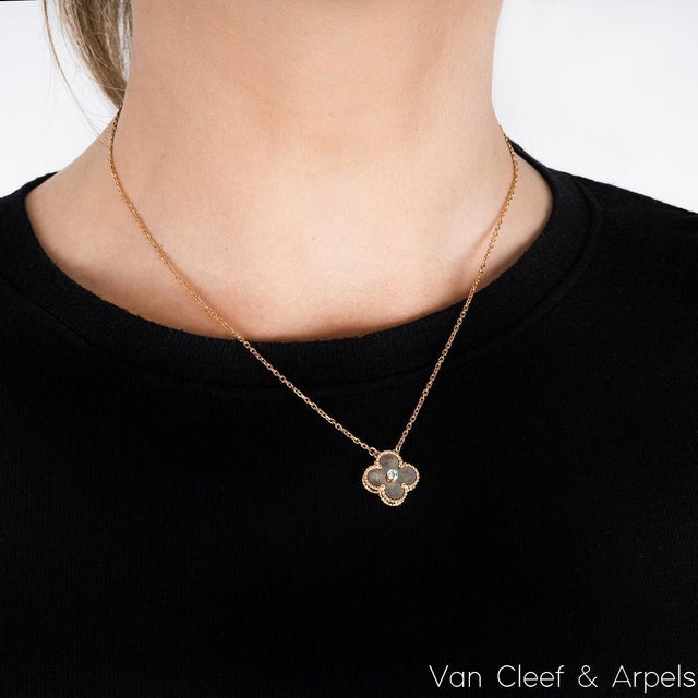 Modern Rare Van Cleef & Arpels 18k Rose Gold Diamond Grey Mop Vintage Alhambra Pendant For Sale - Image 3 of 9