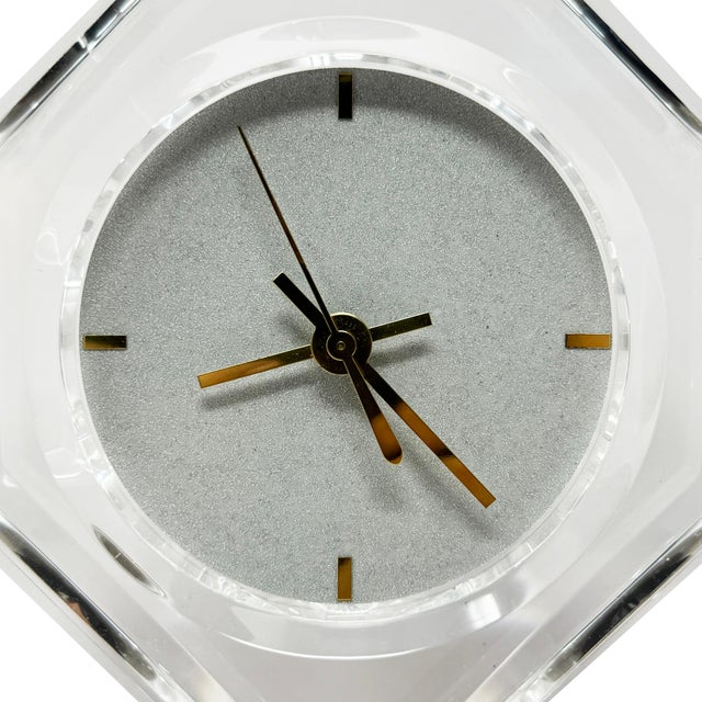 1980s Lucite Mantel Clock For Sale In New York - Image 6 of 8