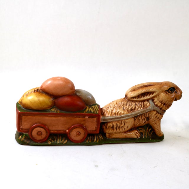 1990s Vintage Wesson Folk Art Chalkware Bunny Rabbits Pushing Cart of Eggs Figurines-a Pair For Sale - Image 5 of 16