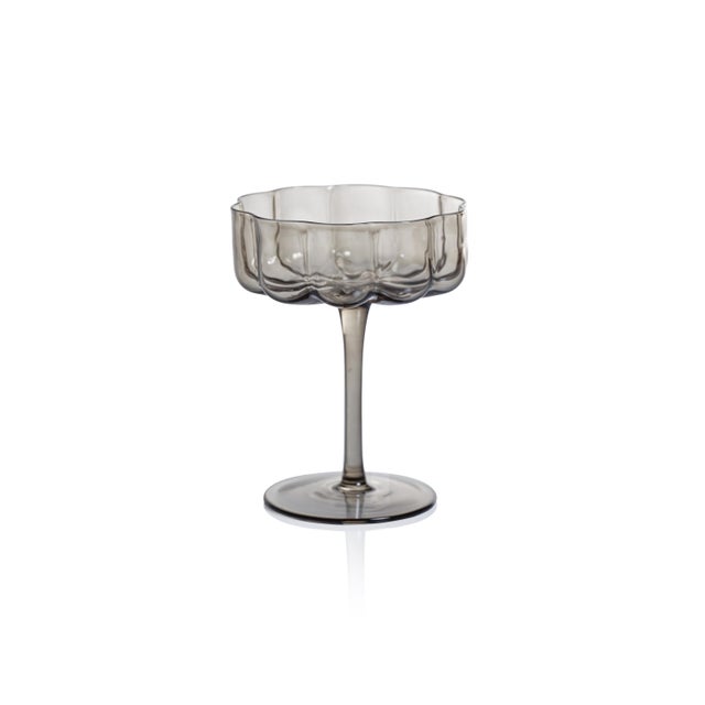 Ideal for those who enjoy a touch of luxury, the Reinhard drinkware line is perfect for savoring a cocktail before dinner....