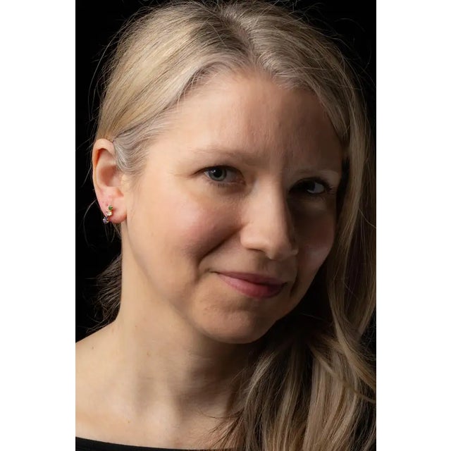 1990s Pair of 18K Gold, Triple Stone Stud Earrings--Emeralds, Rainbow Moonstone & Tanzanite For Sale - Image 4 of 4