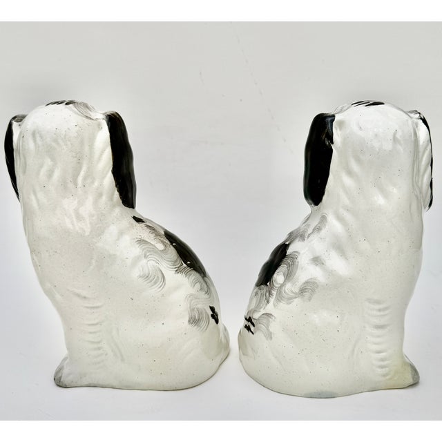 Mid 19th Century Staffordshire Flower Basket Spaniel Dogs, Pair, Black and White England 19th Century For Sale - Image 5 of 17