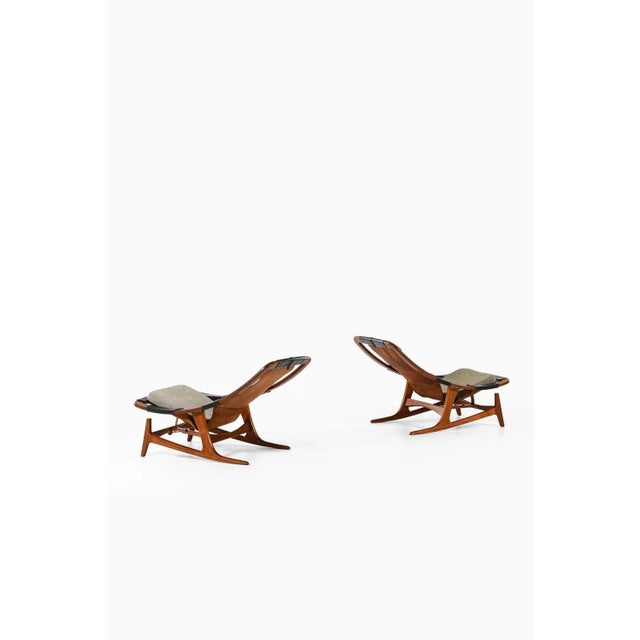 Set of Model Holmenkollen Lounge Chairs by Arne Tidemand-Ruud attributed to Norcraft, 1960s For Sale - Image 10 of 12