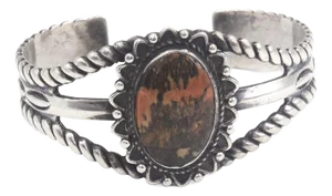 Mid 20th Century Southwestern Native American Style Sterling Silver Agate Cuff Bracelet