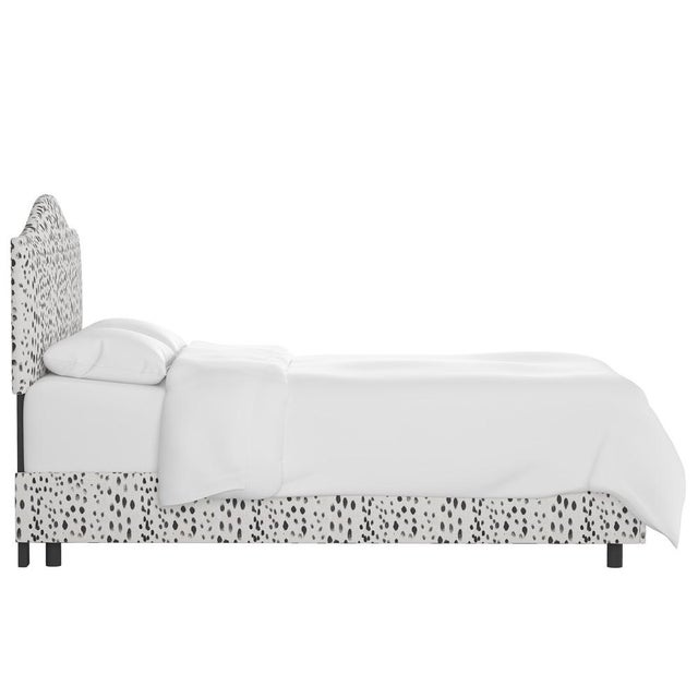 Contemporary King Camelback Bed in Linen Leopard Ink For Sale - Image 3 of 6