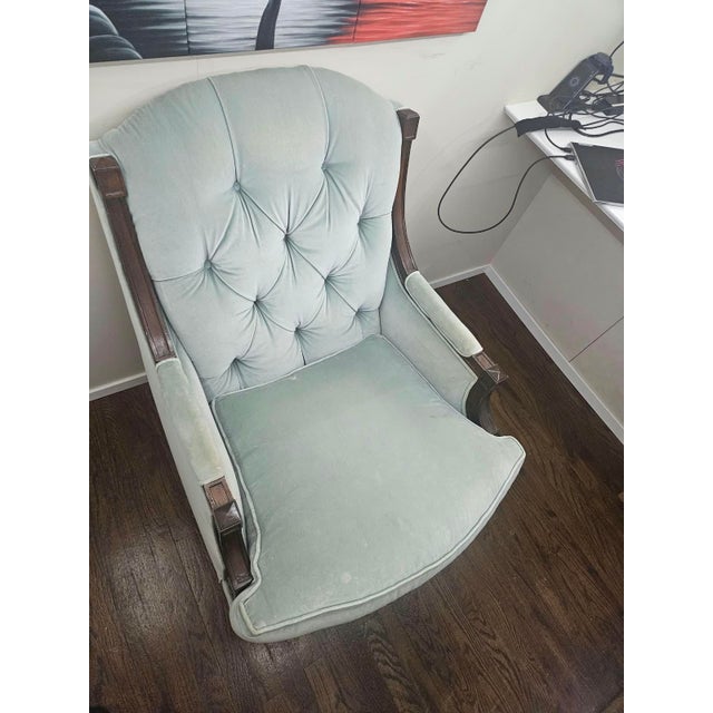 Hollywood Regency Vintage Hickory Chair Tufted Velvet Armchair (Model 986-88) - Light Blue For Sale - Image 3 of 8