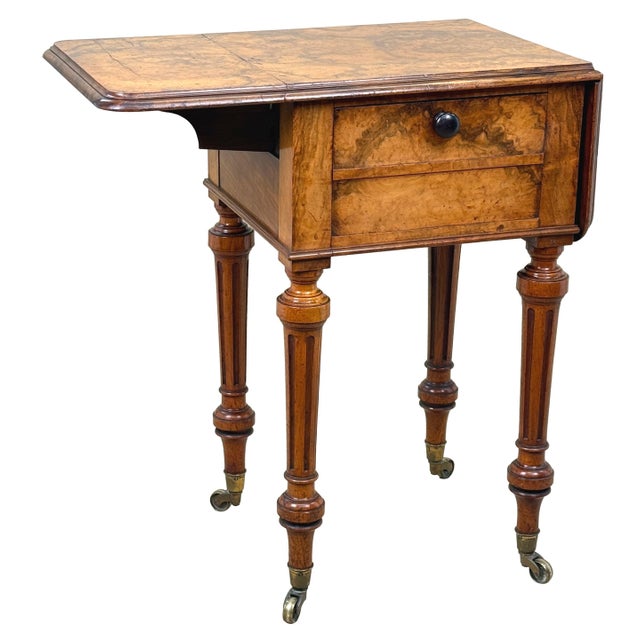 Walnut Pembroke Bedside Cupboard from Gillow, 1870 For Sale - Image 10 of 14
