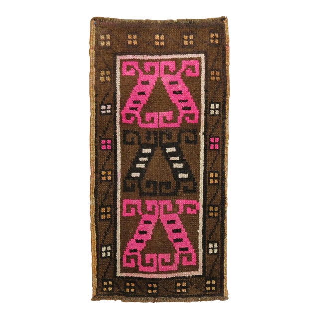 Vintage Turkish Attitude Rug - 1'6" x 2'3" For Sale
