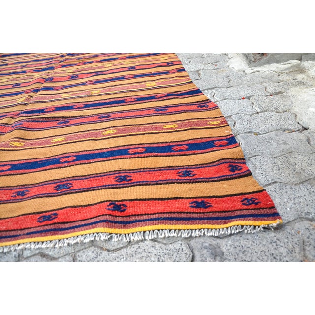 Tribal 1960s Vintage Anatolian Kilim Rug For Sale - Image 3 of 11