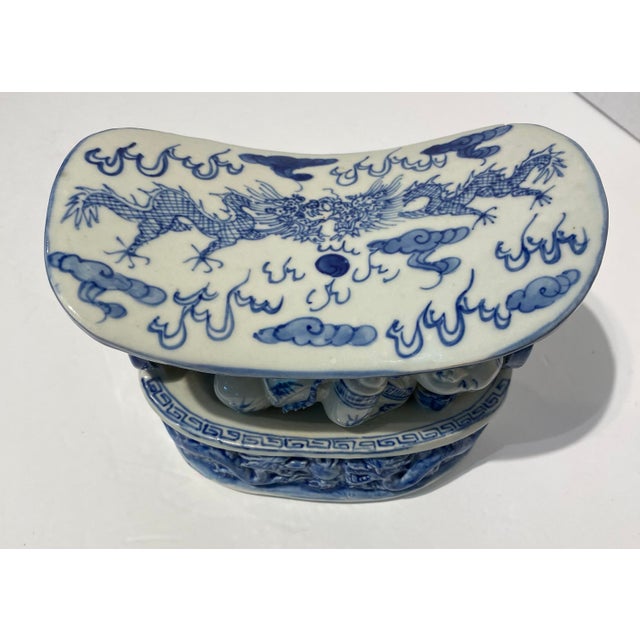 Mid 20th Century Vintage Chinese Blue and White Porcelain Head/Neck Rest. For Sale - Image 5 of 12