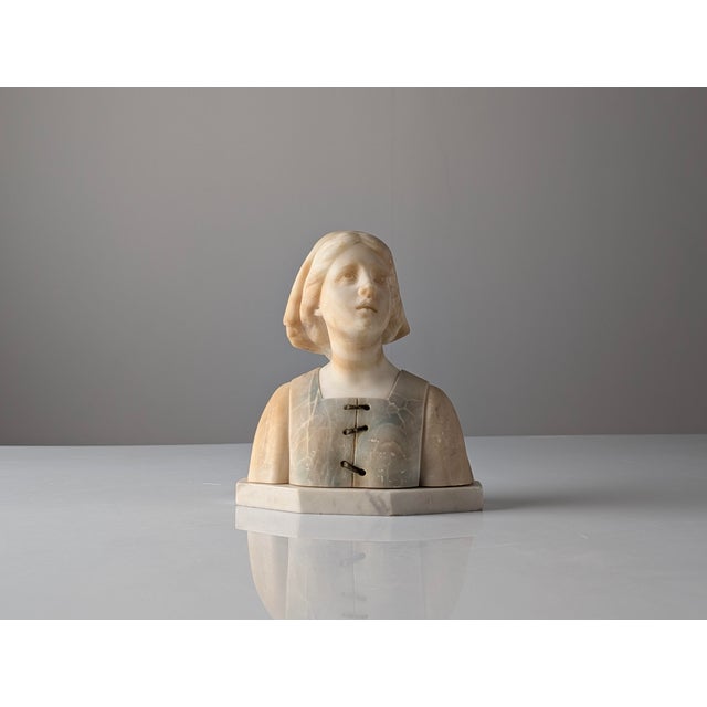 Gustave Van Vaerenbergh, Bust of a Young Girl, 1900s, Alabaster For Sale - Image 13 of 13