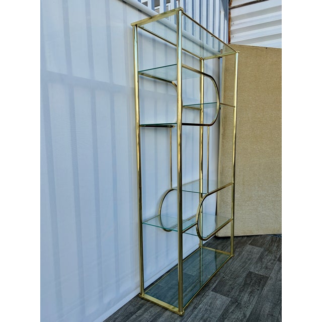 DIA - Design Institute America Mid Century Modern Hollywood Regency Brass Etagere in the Milo Baughman Manner. Circa 1970s For Sale - Image 4 of 18