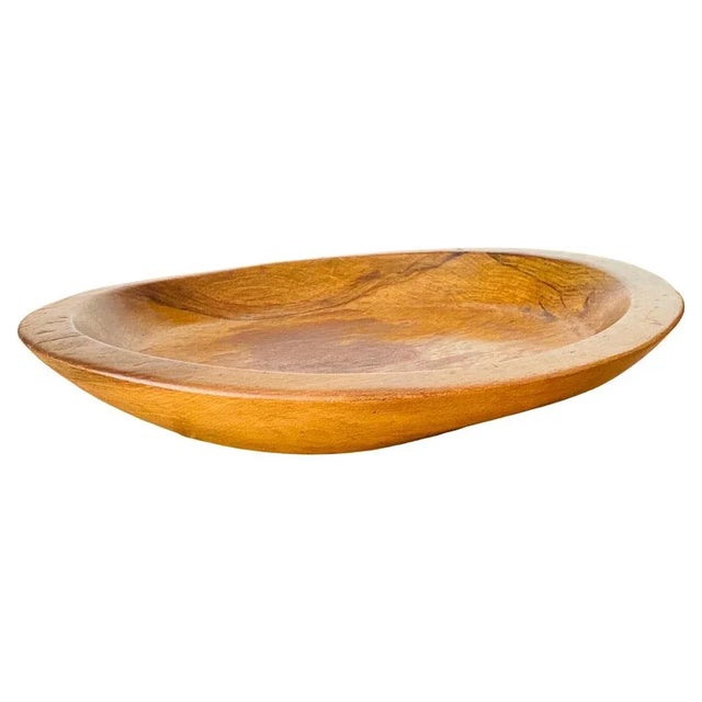 This dish is typical from the Minimalist style from the years 1950s. It has been done in France. Brown Color.