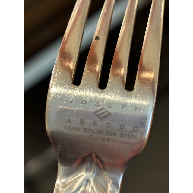 1990s Joseph Abboud Service for Ten- 50 Pieces For Sale In Philadelphia - Image 6 of 6