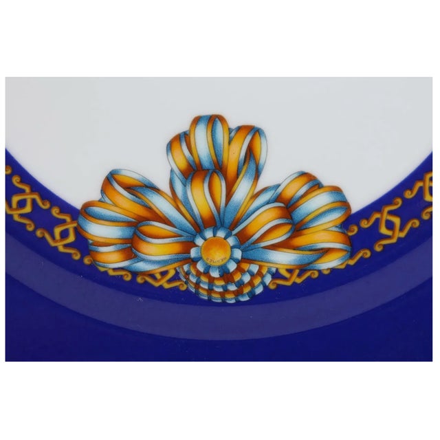 Hermès Authentic Hermès Cocarde De Soie Porcelain Dinner Plate 1 of 16 Available For Sale - Image 4 of 4