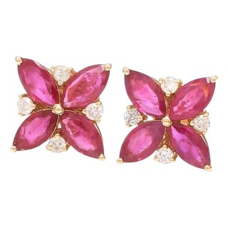 3.78 cts Natural ruby and 0.36 cts diamond earring in 18k gold For Sale