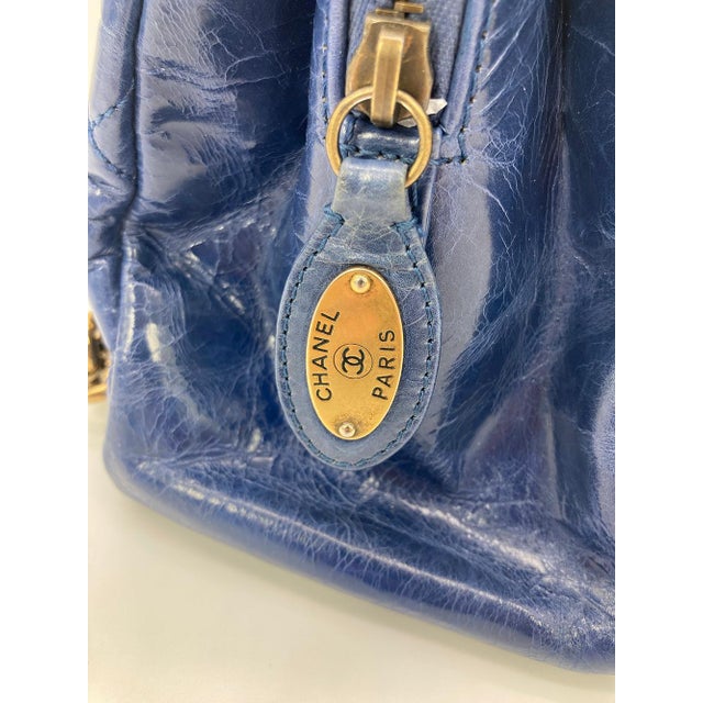 Chanel Chanel Blue Glazed Calfskin Quilted Tote Bag For Sale - Image 4 of 12