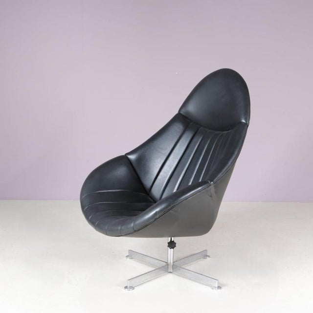 Swivel Easy Chair on Chrome Crossbase with Black Skai Seat by Rudolf Wolf for Rohé, Netherlands, 1960s For Sale - Image 3 of 12