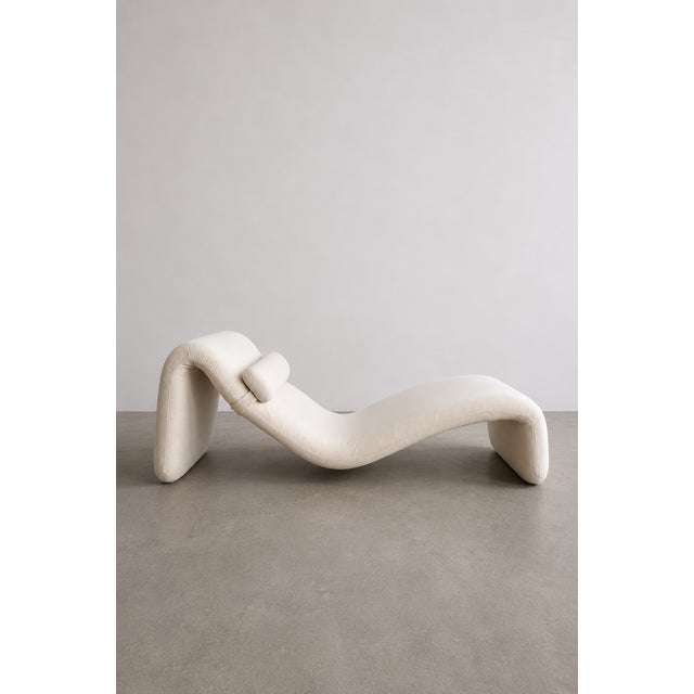 Space Age Djinn Chaise Longue by Olivier Mourgue for Airborne International, 1960s Icon, Reupholstered, 2001 a Space Odyssey For Sale - Image 16 of 16