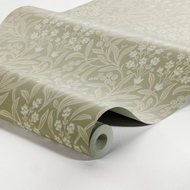 A rich and resplendent botanical created in the 1970s, Kryddhyllan was inspired by the stylized organic patterns...