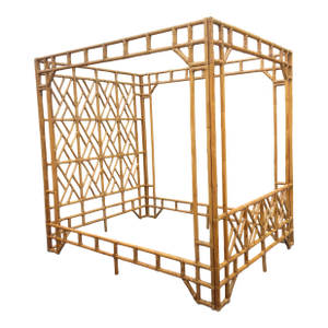 1970s Vintage Rattan Bamboo Canopy Bed, Queen Size With Chippendale Fretwork