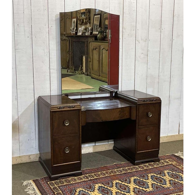 Art Deco English Dressing Table in Walnut, 1930s For Sale - Image 3 of 18