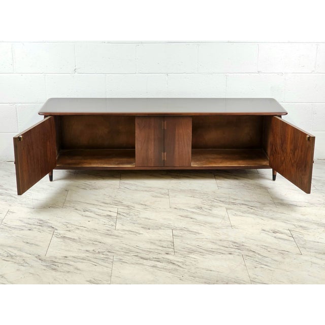 1960s Lane Acclaim Window Chest For Sale In Richmond - Image 6 of 9