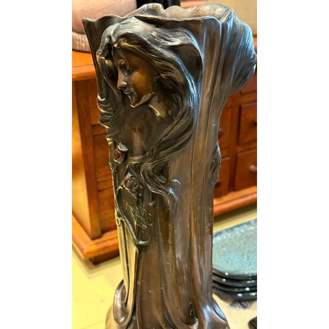 Early 20th Century Early Patinated Bronze Art Nouveau Vase With Maiden & Floral Design by Francesco Flora For Sale - Image 15 of 17