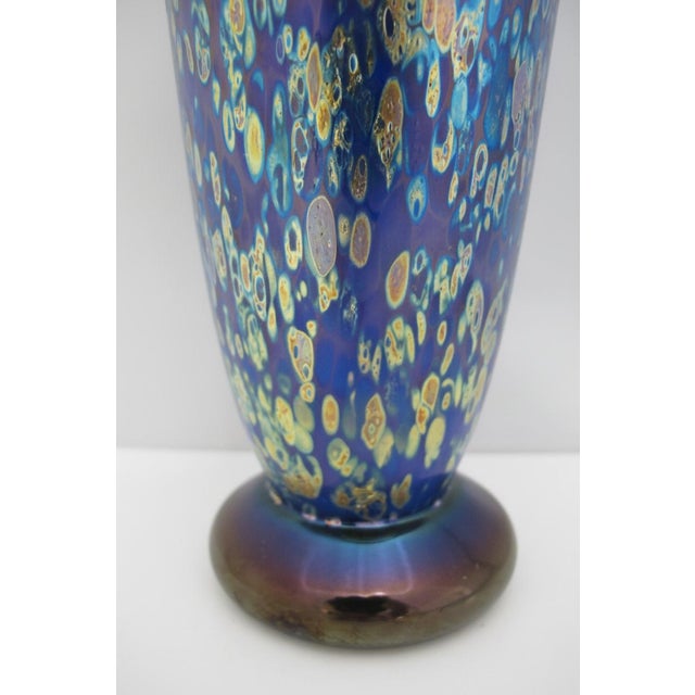 Donald Carlson Iridescent Blue Splatter Studio Art Glass Trumpet Vase For Sale - Image 9 of 11