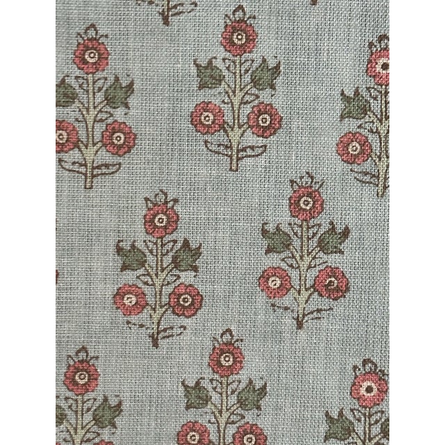 Traditional G P & J Baker Poppy Sprig 6 Yards Linen Fabric For Sale - Image 3 of 5