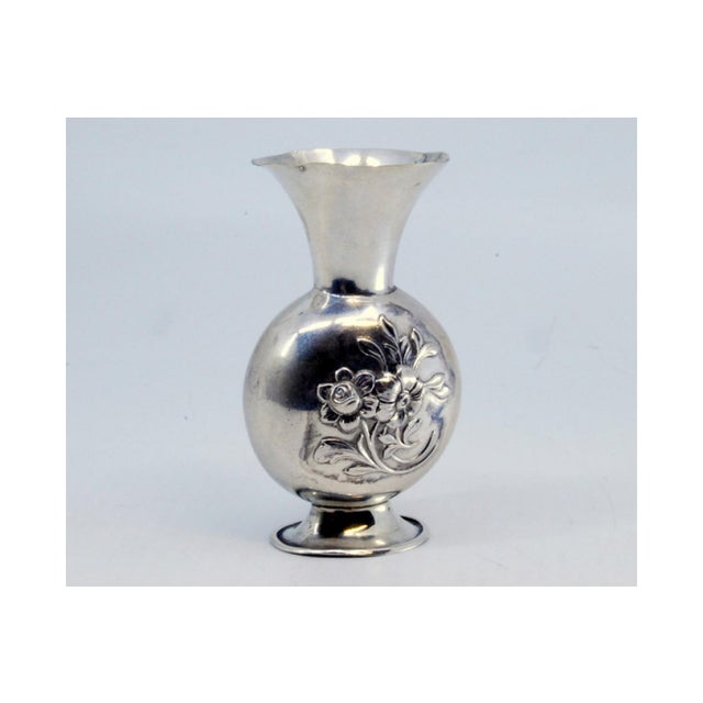 Metal Art Nouveau Style Silver Jug with Floral Motifs and Oval Base For Sale - Image 7 of 8