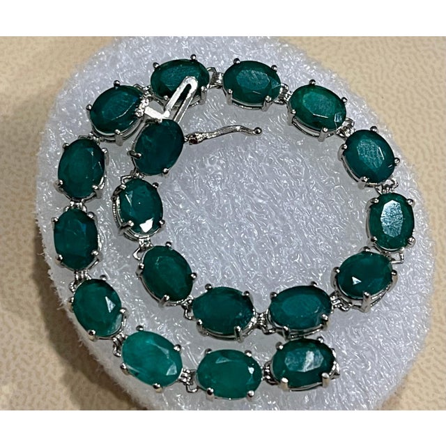 23 Carat Natural Emerald Cocktail Tennis Bracelet 14 Karat White Gold For Sale - Image 18 of 18