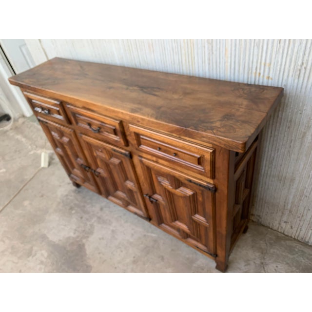 19th Catalan Spanish Baroque Carved Light Walnut Credenza For Sale - Image 4 of 9