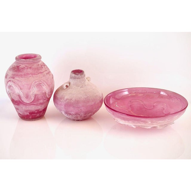 A Ruby Scavo Vases and Bowl by Livio Seguso for Bisazza, 1990, Set of 3 For Sale - Image 15 of 18