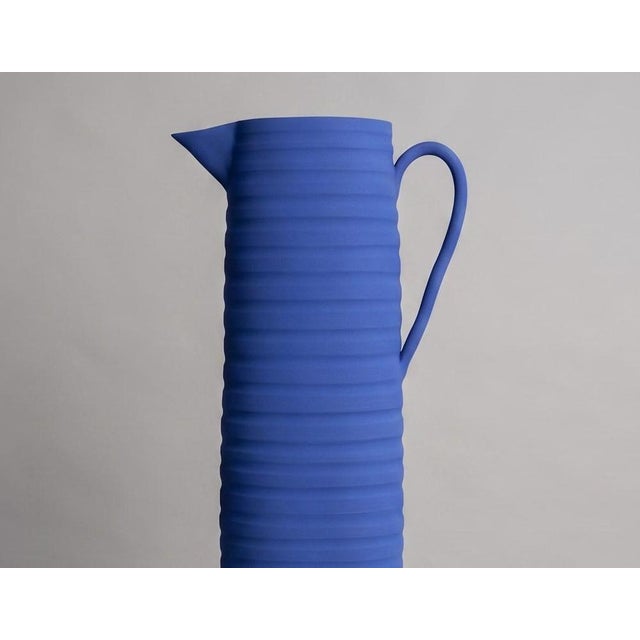 Contemporary Bigger Sculptural Vase in Ceramic by Liliana Silva For Sale - Image 3 of 6