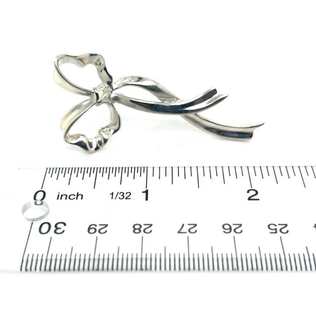 Silver Tiffany & Co Estate Ribbon Brooch Pin Sterling Silver For Sale - Image 8 of 8