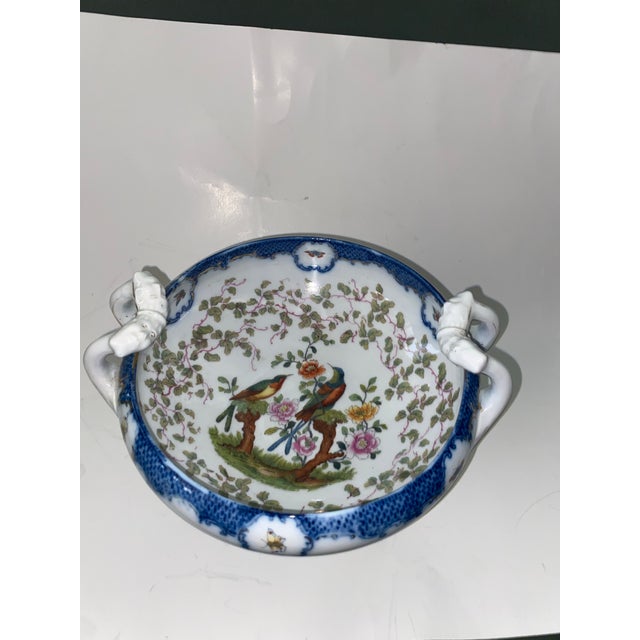 Early 19th Century 19th Century French Sèvres Style Porcelain Centerpiece Bowl With Handles For Sale - Image 5 of 12