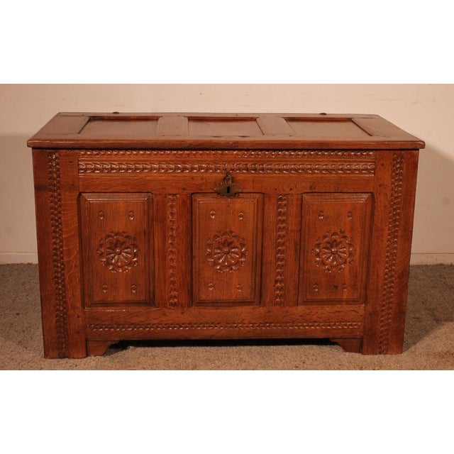 Antique Renaissance Chest in Oak For Sale - Image 14 of 14