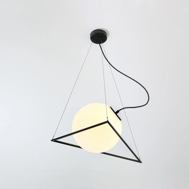 Incircle is a large handmade modern pendant lamp. The geometric shapes contained in it give a completely different effect...