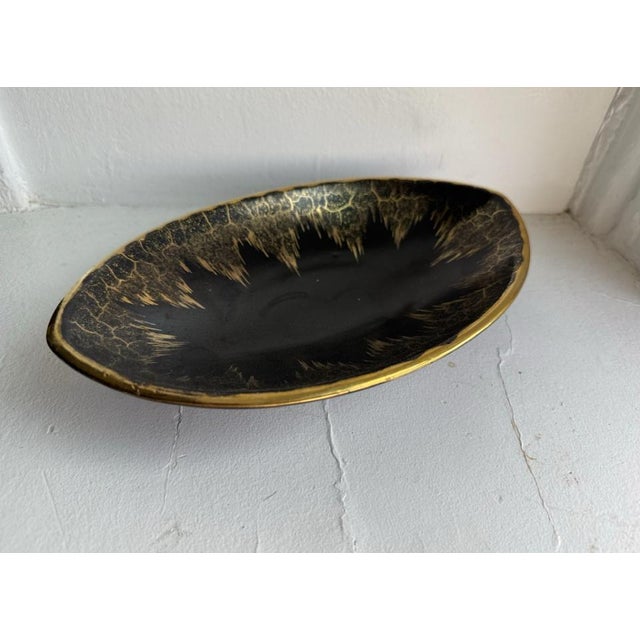 Dümler & Breiden Mid 20th Century German Ceramic Bowl With Black Glaze & Gold Rim Detail For Sale - Image 4 of 10