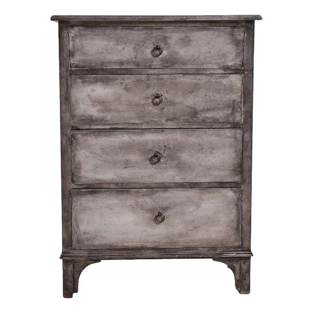 Distressed Chest of 4 Drawers For Sale