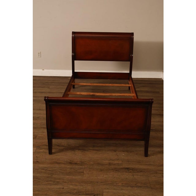 1940's Vintage Mahogany Traditional Pair Of Twin Sleigh Beds For Sale - Image 13 of 18