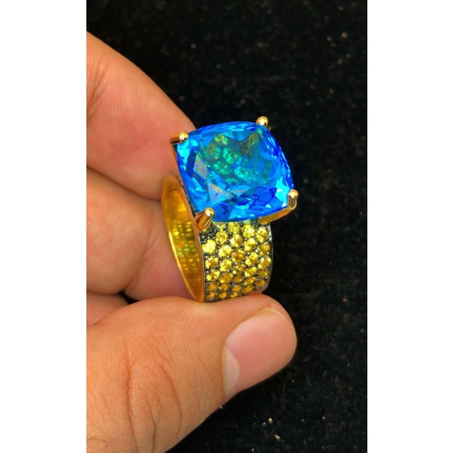 Bochic "Orient" Yellow Sapphire & Blue Topaz Ring Set In 18K Gold & Silver For Sale - Image 11 of 12