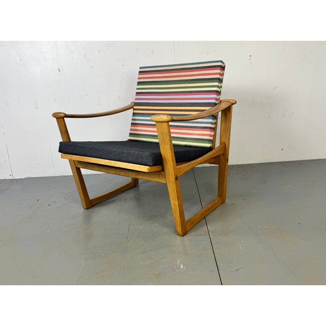Finn Juhl Mid-Century Modern Danish Easy Chair in Oak by Finn Juhl for France & Søn, 1950s For Sale - Image 4 of 18
