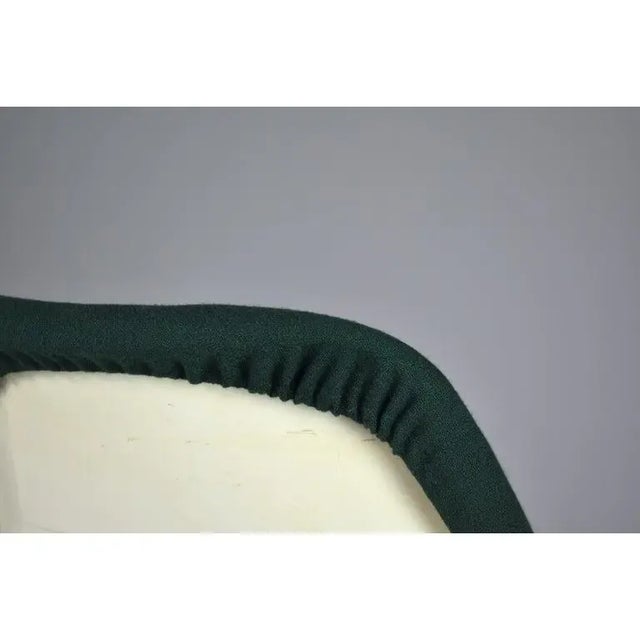 1960s Robin Day Swivel Chairs in Green Upholstery and Aluminum, 1960s For Sale - Image 5 of 11