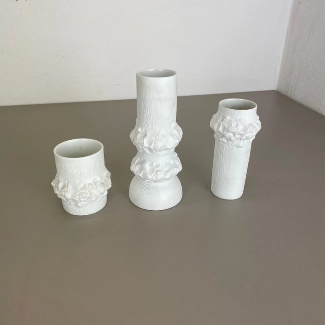 German Op Art Biscuit Porcelain Vases by Ak Kaiser, 1970s, Set of 3 For Sale - Image 3 of 18